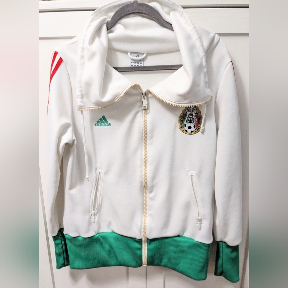 Vintage Adidas Mexican Futbol Team, zip up Jacket. Size Large, EUC.